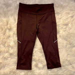 Maroon Crop Yoga Pants with side pocket